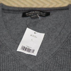 Banana Republic NWT Men’s V-Neck Grey Italian Yarn Wool Ribbed Sweater Size L
